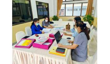 ศึกษานิเทศก์-ศธจกาญจนบุรีนิเทศโรงเรียนดรุณากาญจนบุรี