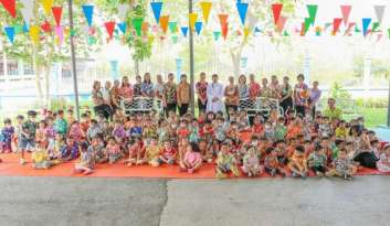 โรงเรียนดรุณากาญจนบุรี-ได้จัดกิจกรรมสืบสานประเพณีสงกรานต์ไทย