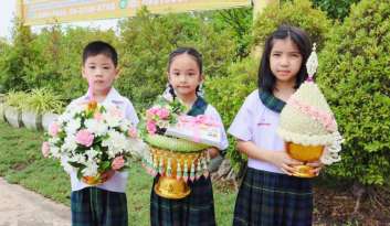 โรงเรียนดรุณากาญจนบุรีจัดพิธีไหว้ครูและวจนพิธีเปิดปีการศึกษา