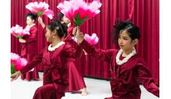 การแสดงของนักเรียนกิจกรรมวันตรุษจีน-ดรุณากาญจนบุรี